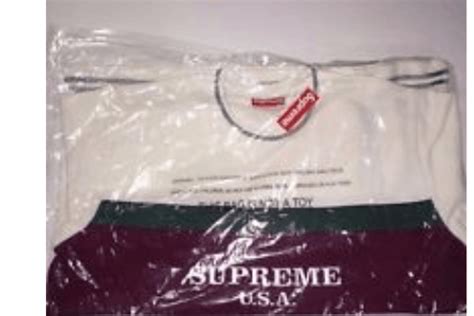 supreme center stripe crewneck gucci